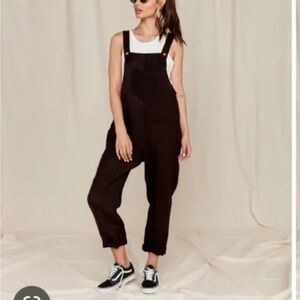 Mate the Label Maya Overalls black 100% linen straight leg jumpsuit small